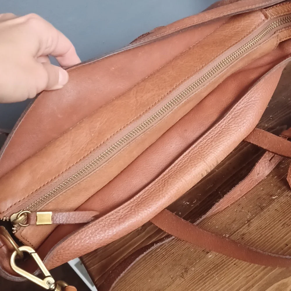 Madewell purse - Picture 9 of 16